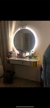 ميز تواليت • مجال بسيط • الاعظمية راس الحواش