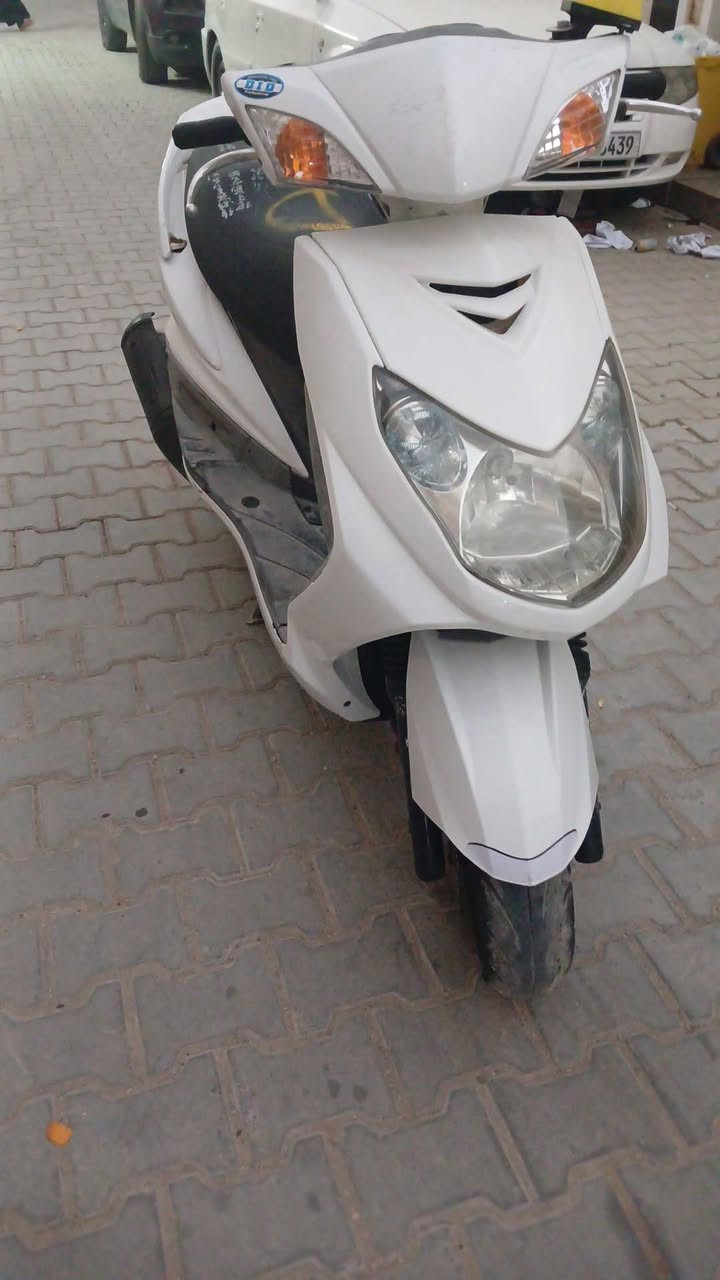 سكنس فحل  رمبه دراجه نضيفه من كلشي
السعر /مليون:* او بيه مجال بسيط
الرقم بي واتساب او رصيد ***********
