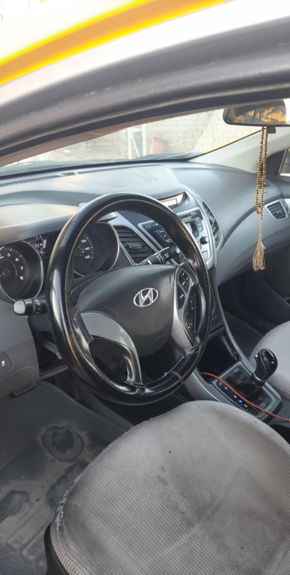 النترا 16 امريكي  مواصفات عاديه حادثه كلش بسيط  شويه باجاملغ وحافه  بنيد بدون كلشي  سياره ليبل واحد *********** اتصل اني مكلف بنشر مكاني بابل رقم بابل
