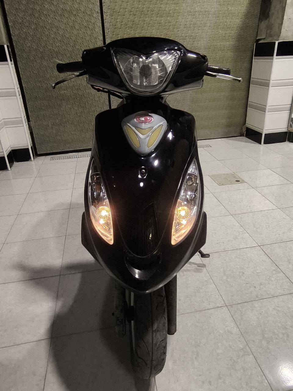 السلام عليكم كامكو للبيع 2016بك لايت كرستال
مكفوله كفاله عامه صار شهر من طلعتها من الرمبه 
مكان رفاعي الشراي يدخل خاص سعرها 900بيها مجال


**إذا كنت صاحب هذا الإعلان وتريد حذفه لأي سبب، رجاءا أرسل رسالة إلى الدعم الفني**