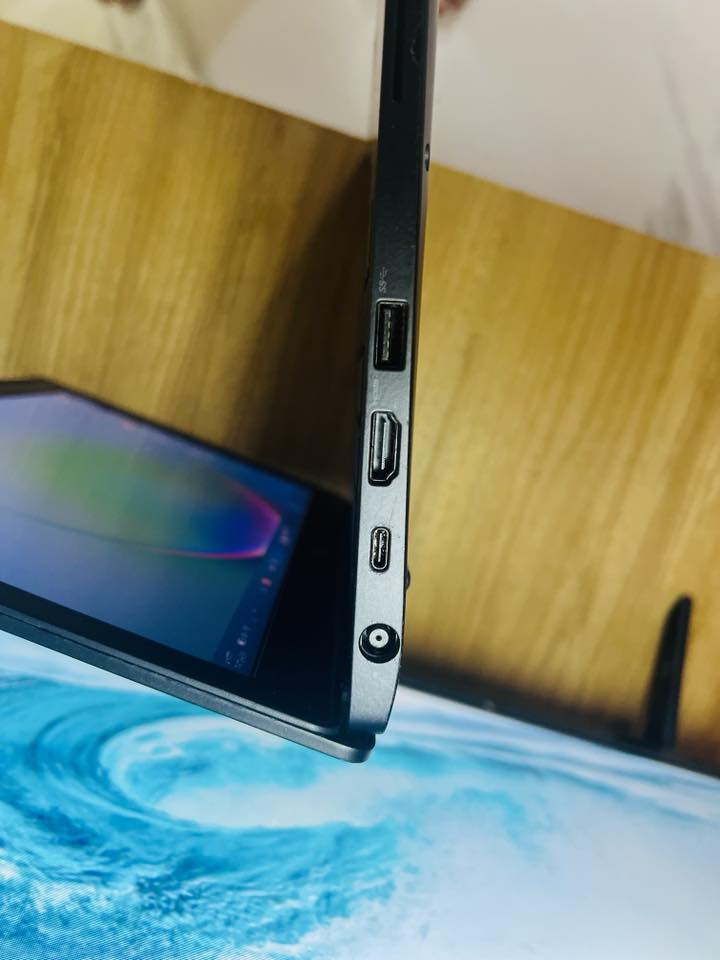 لابتوب Dell latitude 7290
Core i7 جيل 8 

Hard 256GB ssd m.2

Ram 16GB

حجم الشاشة 13.3

لابتوب نظيف 

يشغل برامج هندسية بدون مشاكل 

الشحن يدوم اكثر من ساعتين

يحتوي ع بصمه اصبع وعين 
وكما خدمه NFC تقنية الاتصال قريب المدى.
سعر 300 بيها مجال او مراوس طابعه


**إذا كنت صاحب هذا الإعلان وتريد حذفه لأي سبب، رجاءا أرسل رسالة إلى الدعم الفني**