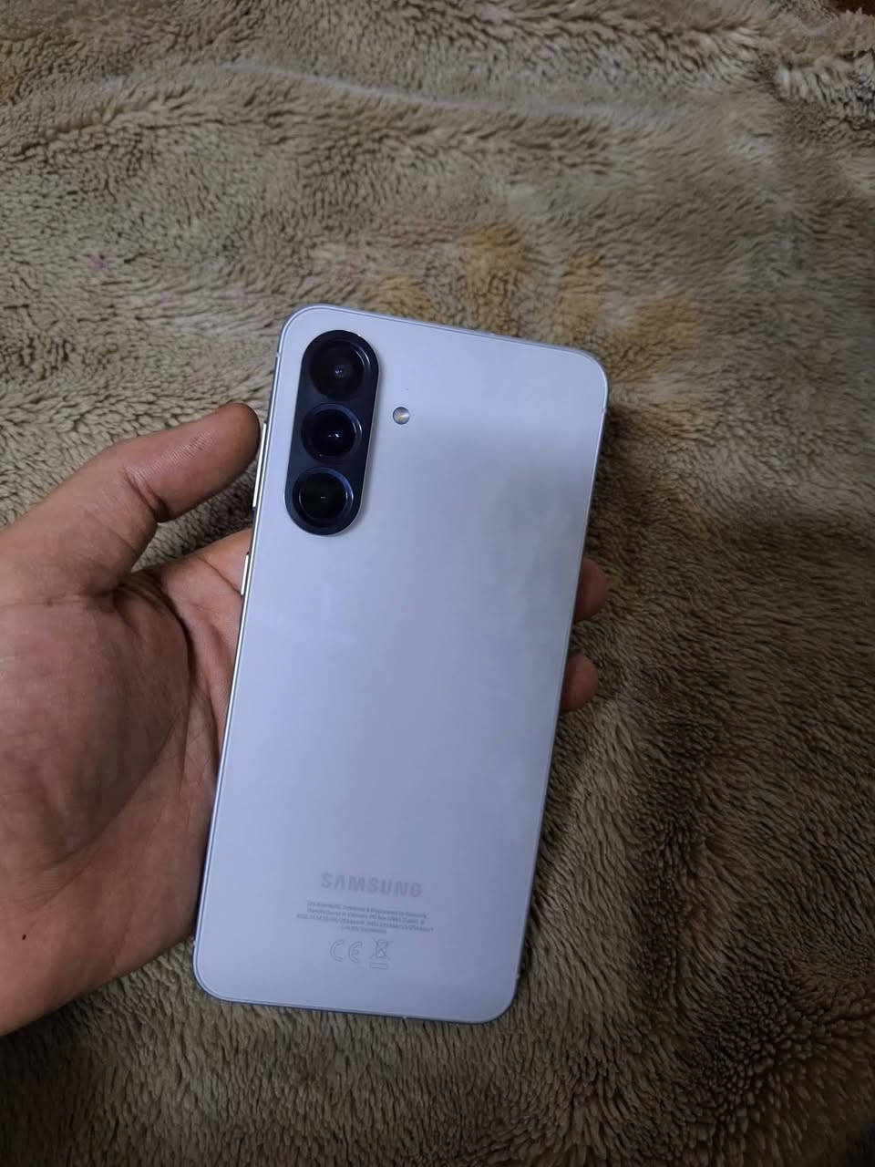 جهاز a56 اخو الجديد 
ذاكره 256
السعر ٤٥٠ وبيه مجال


**إذا كنت صاحب هذا الإعلان وتريد حذفه لأي سبب، رجاءا أرسل رسالة إلى الدعم الفني**