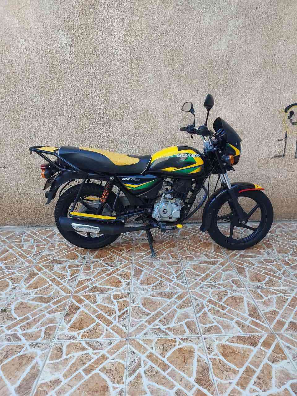 بوكسر كلاسك موديل 22 الدراجة حيل نظيفه واحلى من الصور رقم ديالى تحويل ثاني يوم السعر 2600 وبيها مجال بسيط مكاني بغداد الطوبجي للاستفسار يرجى الاتصال على الرقم ***********
