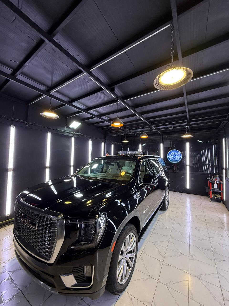 جمسي يوكن دينالي للبيع                                خليجيه وكاله المنصور
ميحتاج نسولف بلمواصفات معروفه مواصفات السياره 
السياره ماشيه 72الف 
 رقم بغداد بسمي 
بيها pdr بحافه البنيد 
السعر 50000الف دولا وبيها مجال للشراي 
***********
