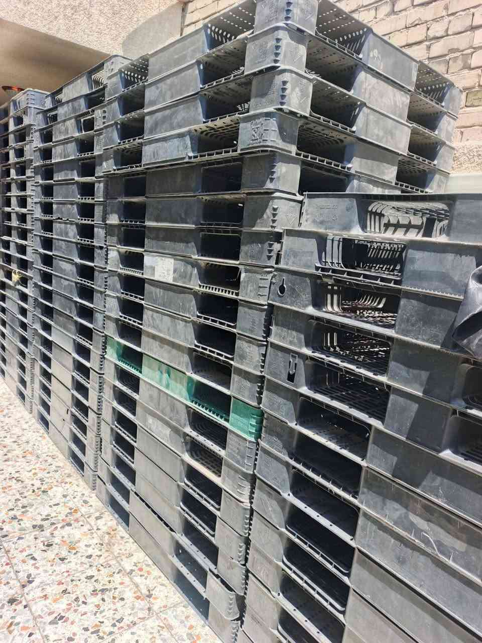 سكيب 130x110 الوزن 9كيلو العدد 70 قطعه السعر 11الف مطروح مكاني بغداد الطالبيه ***********
