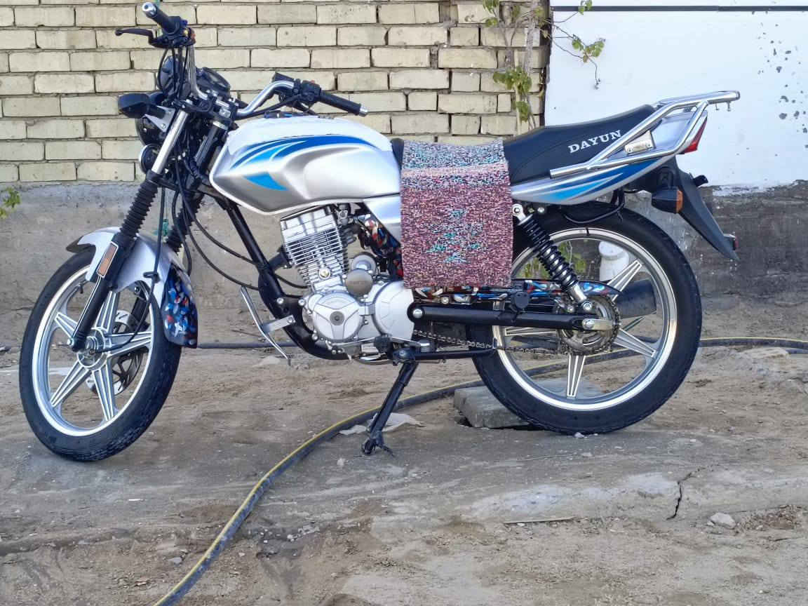 السلام عليكم دراجه دايون للبيع موديل 2023 احلا من الصور محرك مامفتوح والنظافة شوفت عينك مابيها كل نقص// كلك كلك كلك// مكاني كربلاء الحر// *********** هذا رقمي بي واتساب // السعر 650 وبيها مجال
