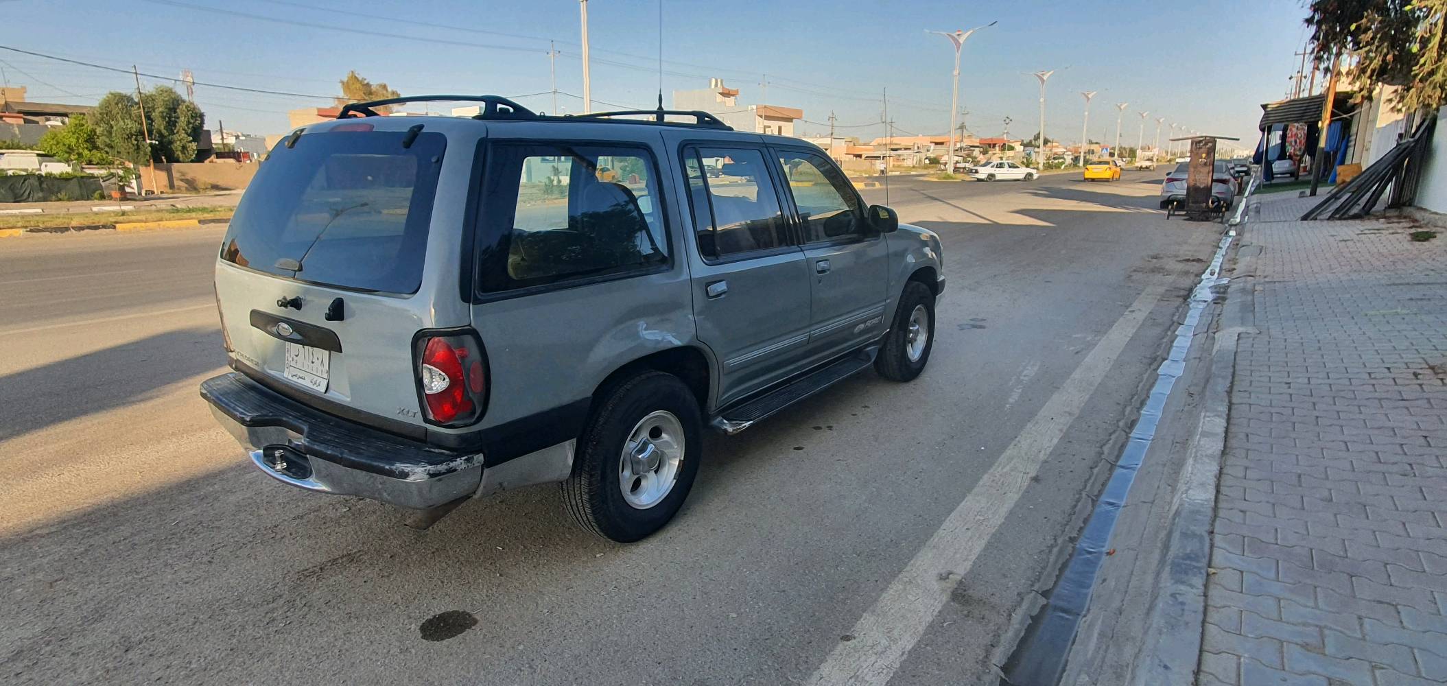 فورد اكسبلور موديل 2000

 كير محرك بطه 3000 vvt شرط

 تدفئة تبريد ثلج

تخم تاير

صدر جديد

سقف سلايت

جوم كهرباء

 سنويه ٢٠٢٨ رقم كركوك مشروع وطني

 بطاقة بنزين متوفر

السيارة حلوة ومال جناي وبدون نقص ماشاء الله فقط خلي دهن بانزين وتراي من الشمال للجنوب

السعر مال بيع مستعجل ٤٨$ مجال بسيط

رقم الهاتف (***********) مكاني كركوك