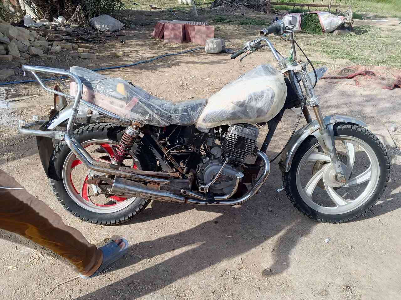 تاي موته مديل15كلك مكينه مشروطه شلعه تاكل الكاع ما محطوطه ولا سبانه عل مكينه بس مسولك مكان صالنصه عوزه قلوزه  فقط مكان شطره سعر200قفل مو شراي لاتراسل


**إذا كنت صاحب هذا الإعلان وتريد حذفه لأي سبب، رجاءا أرسل رسالة إلى الدعم الفني**