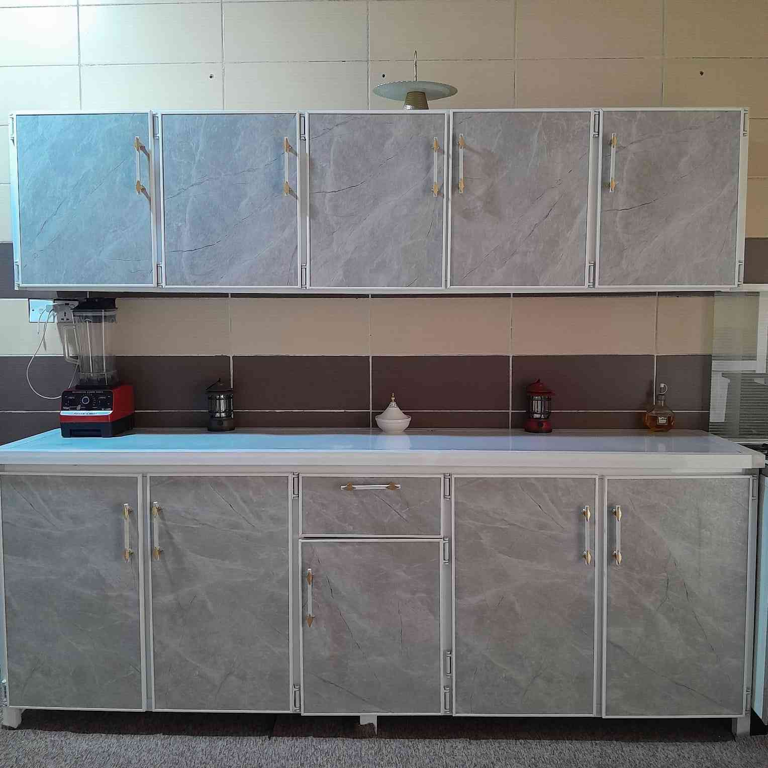 كاونتر جداً نضيف مستعمل قليل مترين ونص ثلاث قطع للبيع ٣٥٠ الف
*********** واتس واتصال
