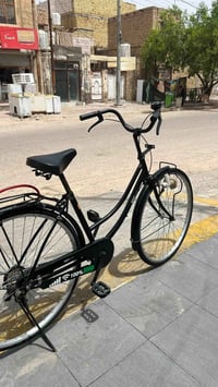 بايسكل • اسود • نضيف