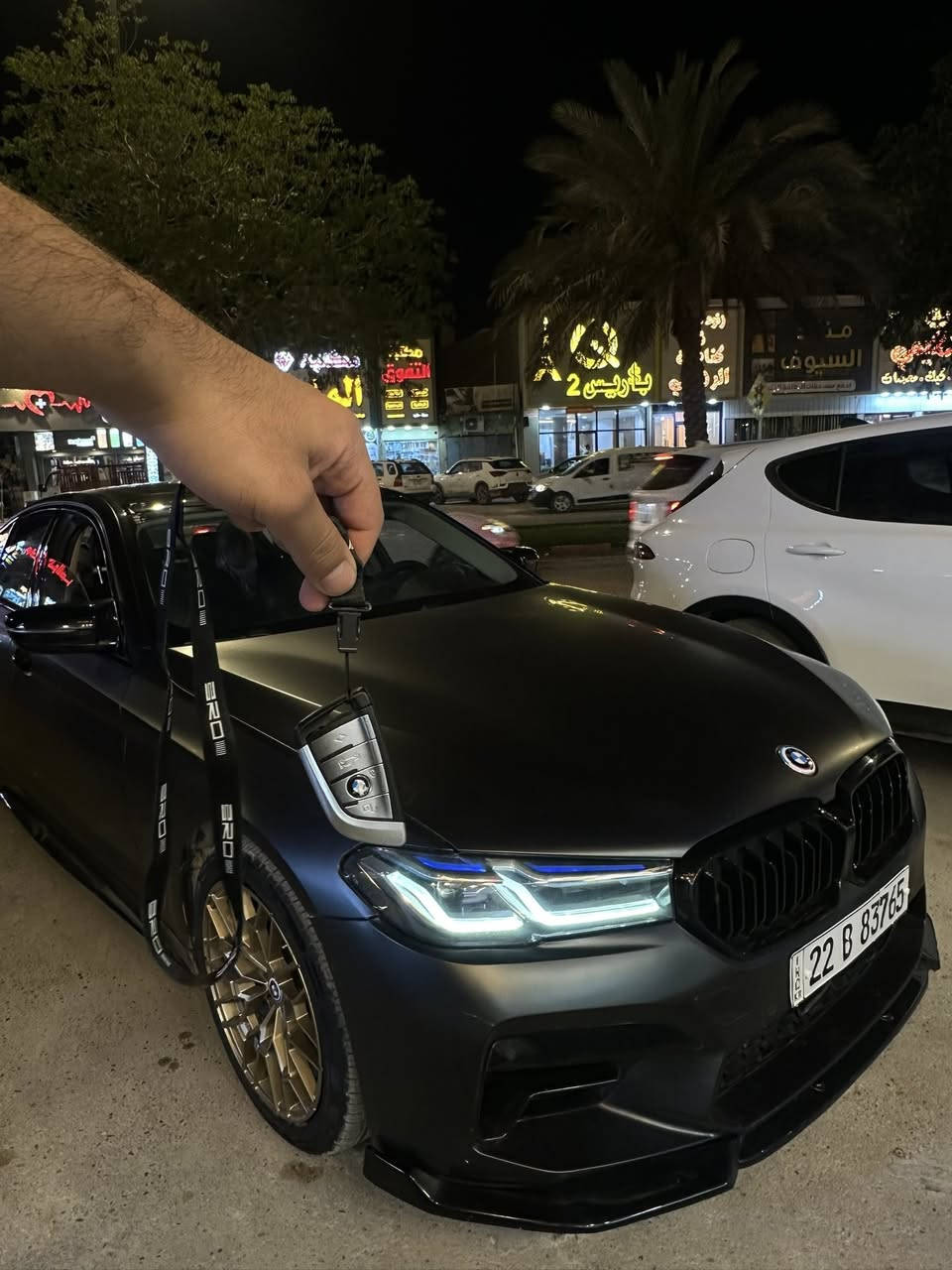 Bmw 530 2021
شباب 530  واردّ اللماني لاكجري لاين فول مواصفات داتو شو
لايت ليزر
سياره داخله كلين للعراق وصار بيه طخه خفيفه بل جاملغ امامي
سياره مغلفه ppf مات ضمان 5 سنوات 2000$
عليه دعاميات cs ة 2500$
ويل كب cs ة 1500$
شوته رياضيه 200$
لحيه + دفيوزر + حلوك صالصنات + دوسات 
ذني اسعارهم واضحه وكلهم أصليات 
داخل دشبول مع الابواب مبدل كاربون فايبر
تبديل دهن وصيانه دوريه منتظر اوتو
دهن اصلي وكالة وبانزين محسن + سوبر
شباب السياره مصروف عليه اكثر من الذاكره
بدون مسجات مابيه اي مشاكل
حداديه جديده
كامله مكمله سياره
يحب يتواصل عليه على واتساب ***********
