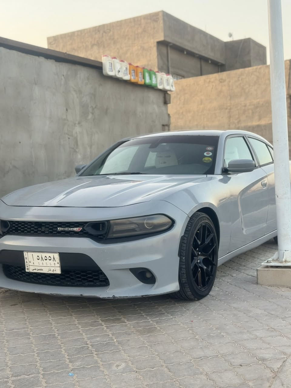 السلام عليكم جارجر 2015 معلايه 16 محرك 3600 بيها تغير لون رقم ذي قار باسمي تحويل ثاني يوم كير ومحرك واكسل وحداده وتبريد جديد كشنات كهرباء شفات ستيرن شاشة كار بلي  للمراوس فقط بهيمي جارجر اوباما جيب مكاني بصره ***********
