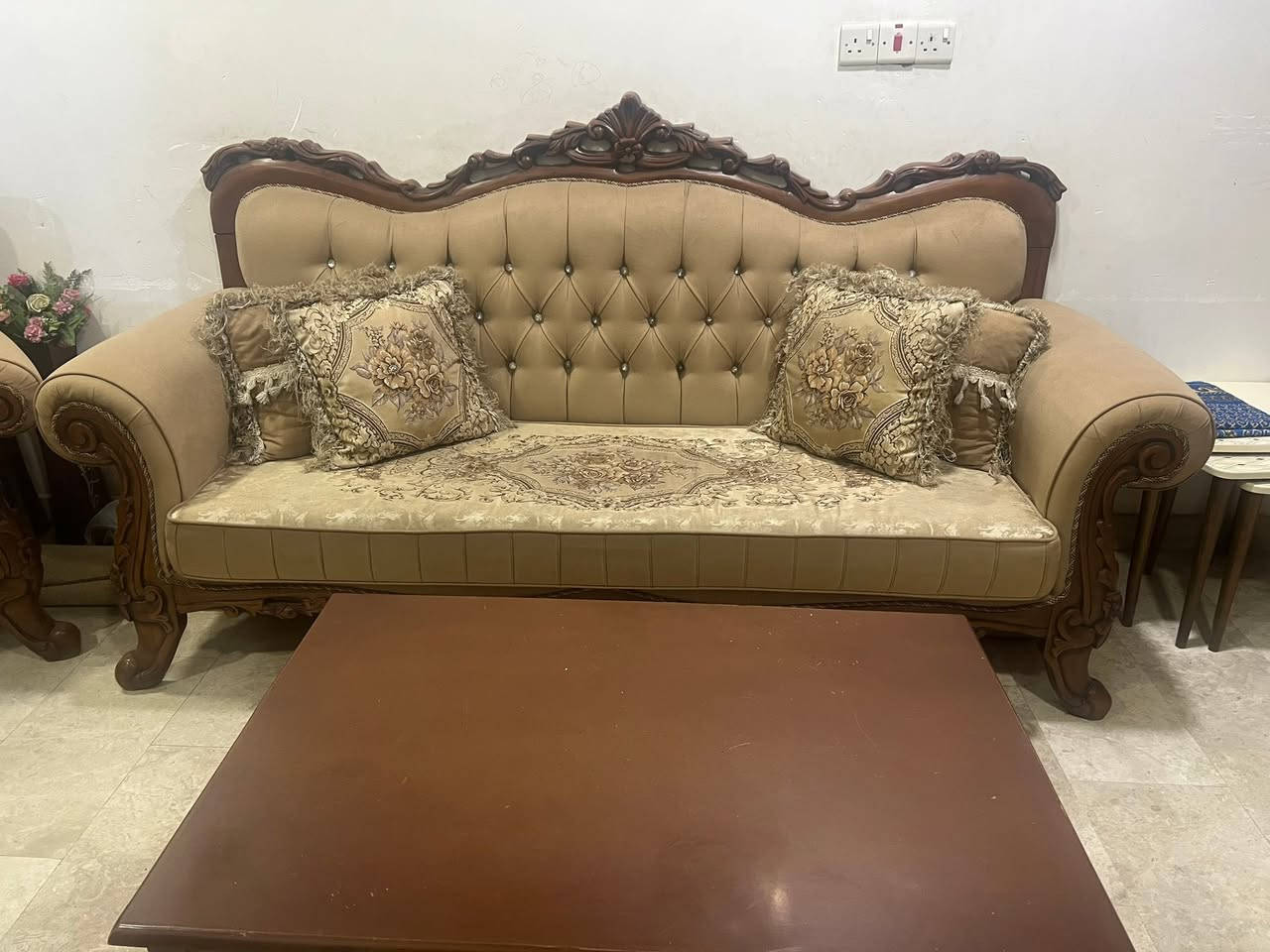 تخم قنفات عشر مقاعد مع طبله وسطيه


**إذا كنت صاحب هذا الإعلان وتريد حذفه لأي سبب، رجاءا أرسل رسالة إلى الدعم الفني**