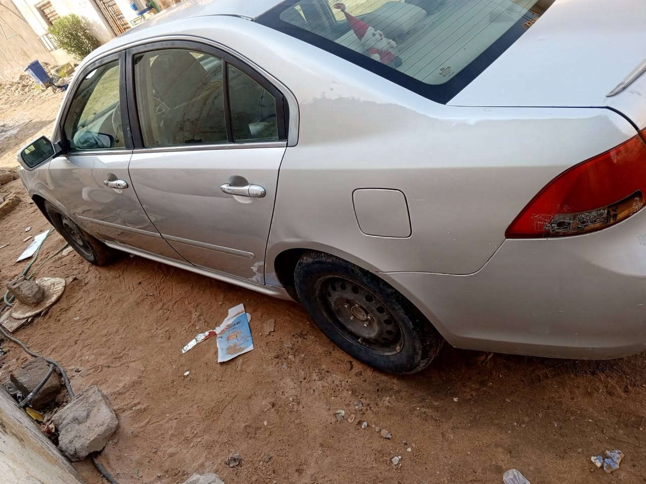 سلام عليكم  أوبتيما موديل 2009
خليجي خالية من العيب الشرعي تصليح خفيف جاملغ خلفي 
وامامي غير متواجد لاستفسار ***********
مكاني ناصريه مركز سعر 100بيها مجال بسيط
