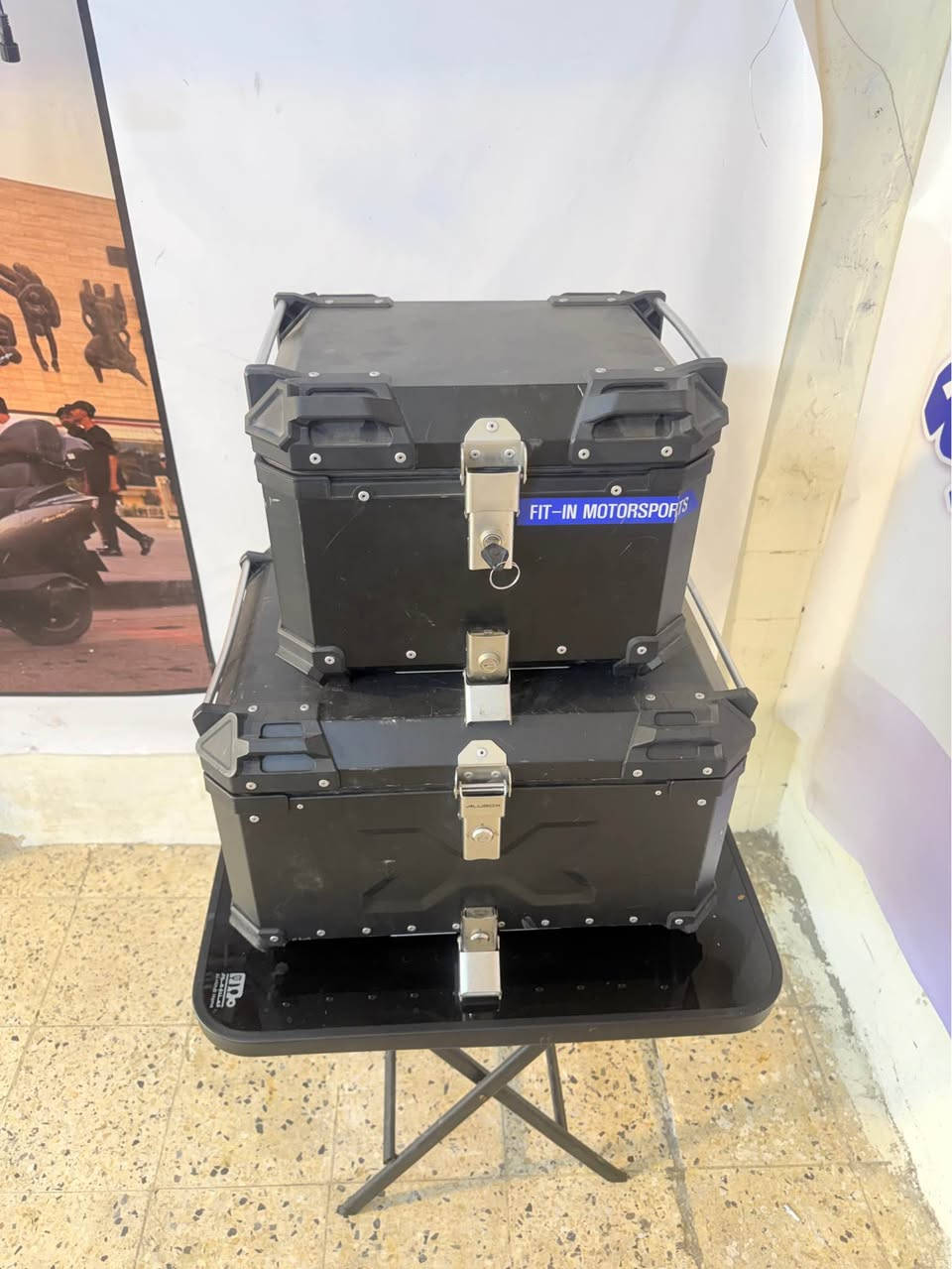 سلام عليكم 
جنط اصليات 
الكبيره 125 الف 
الصغيره 100 
مكاني بغداد فضوه عرب 
*********** بغداد, العراق
