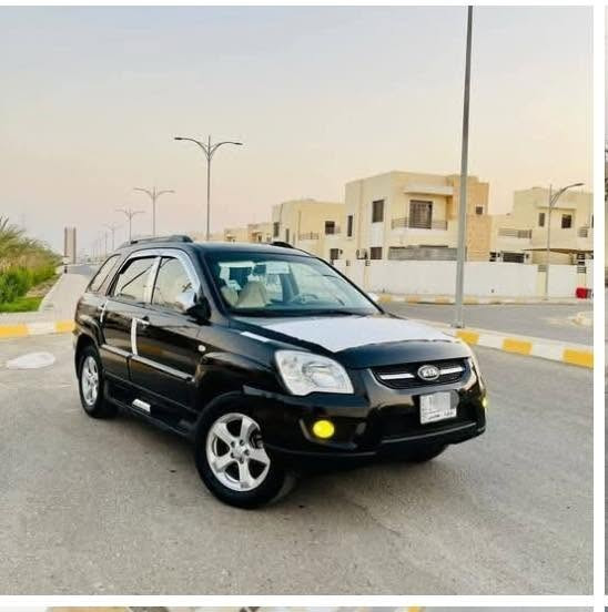 السلام عليكم كيا سبورتج 2009 خليجي  للبيع كير محرك صدر كله شرط تخم تاير جديد محرك 2000 4سلندر السعر110وبيها مجال ويرهم مراوس حسب القناعه المكان صلاح الدين العلم  الرقم ***********
