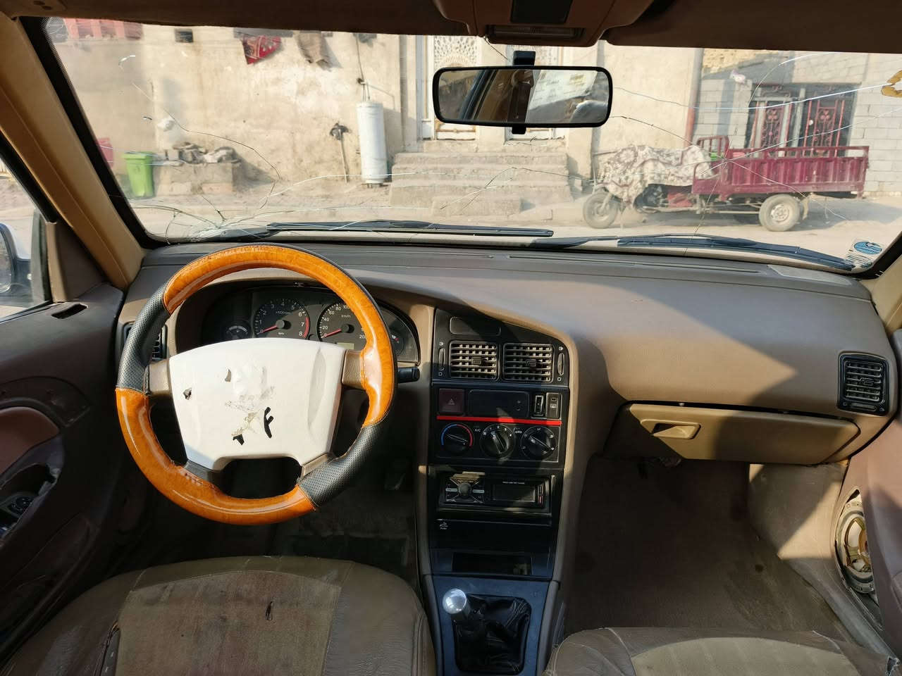 بيجو 405موديل 2014 رقم بصره سنويه 28 سعره 30ورقه رقم***********
