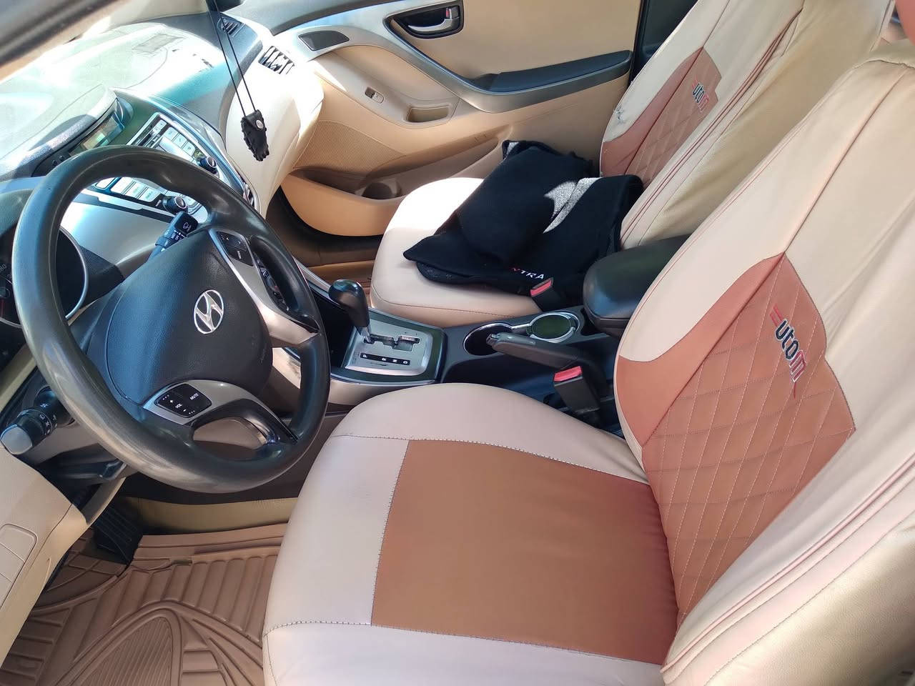 سياره للبيع النترا خليجي موديل ٢٠١٣بيها صبغ بابتين وجاملغ صفحه السائق بدون دواخل أحلى من الصور بغداد بأسمي السعر ١٠٥ بيها مجال بسيط الرقم ***********
