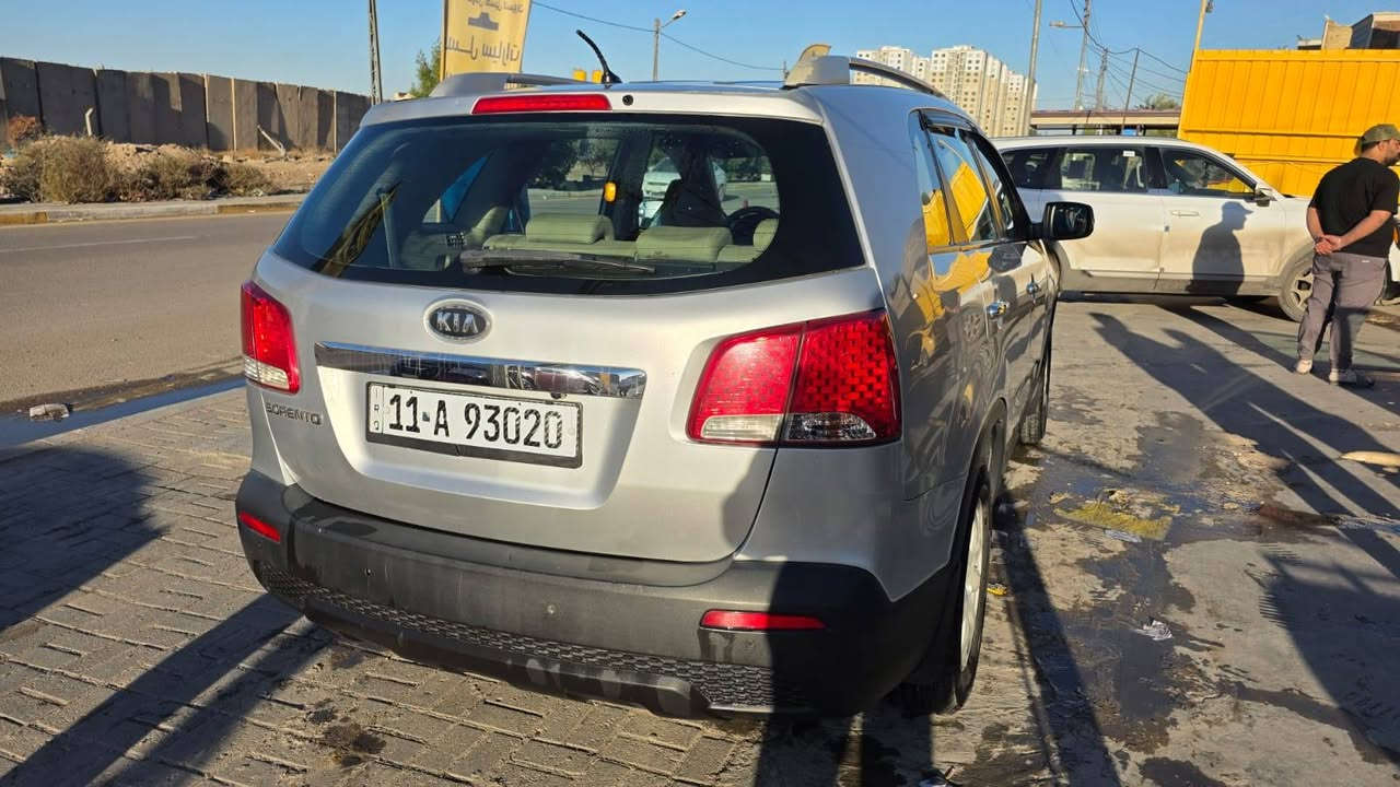 السلام عليكم
سورنتو موديل 2012 خليجي رقم بغداد انكليزي بأسمي لون رصاصي 4 سلندر حجم المحرك 2400
7 راكب السيارة نظيفة وبيها مناطق صبغ نتيجة ضربة نفس ما موضح بالسونار 
المحرك والگير بحالة جيدة جدا
تدفئة تبريد 3 قطع مع شاشة وكاميرا
السيارة مصروف عليها وجاهزة وما بيها اي مشكلة التحويل ثاني يوم مكان بغداد حي الجهاد للاستفسار على الرقم***********
متوفر واتساب الشراي يتصل ويتدلل
