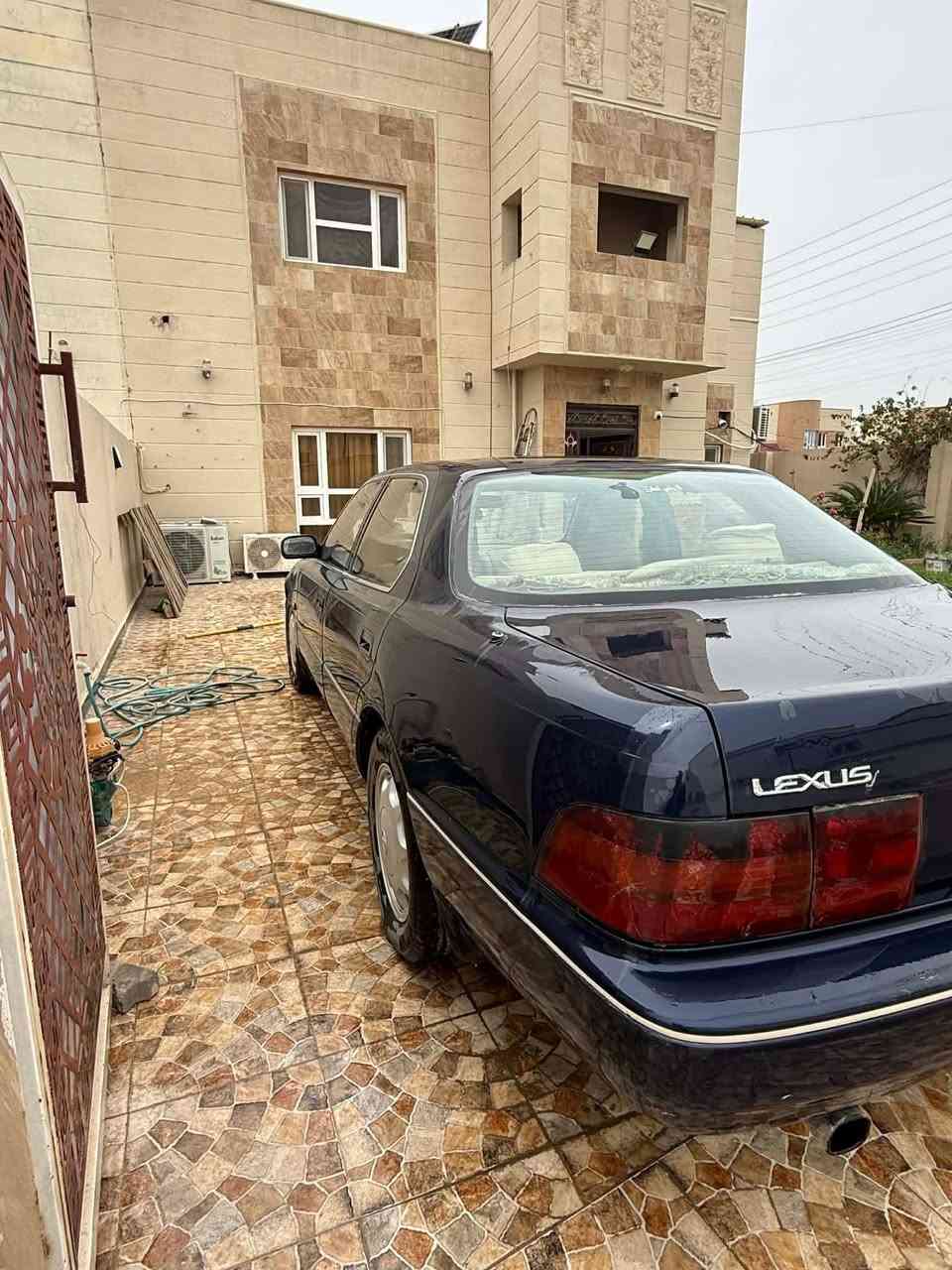 السياره للببع لگزز LS400 موديل 1992 بأسمي رقم صلاح الدين السياره مصبوغه حزام لجماليه فقط محرك اصلي ممحور 8 سلندر 1uz تبريد شغال السياره مكانها صلاح الدين تكريت السعر 65 وبيها مجال للطيبين للتواصل على الرقم ***********
