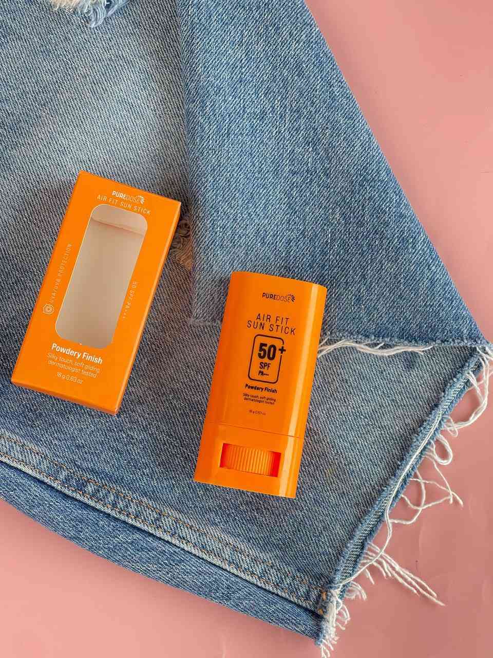 واقي شمس ستك من بيوردوز

يوفرلج حماية عالية ضد أشعة الشمس بفضل معامل حماية SPF 50+ ودرجة حماية PA++++.
بتركيبة  مناسبة على البشرة مايترك لزوجة أو اللمعان 
يحتوي على مكونات مثل السيكا والهيالورونيك لترطيب البشرة وتهدئتها، مناسب لجميع أنواع البشرة

السعر  ⬅️ 22 الف 
#PUREDOSE 
#بيوردوز


**إذا كنت صاحب هذا الإعلان وتريد حذفه لأي سبب، رجاءا أرسل رسالة إلى الدعم الفني**