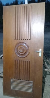 ابواب صاج عدد ١٢ نظيفة بدون اضرار للاستفسار ٠٧٨٢٧٤٤٧٧٠٨ غير متواجد على...