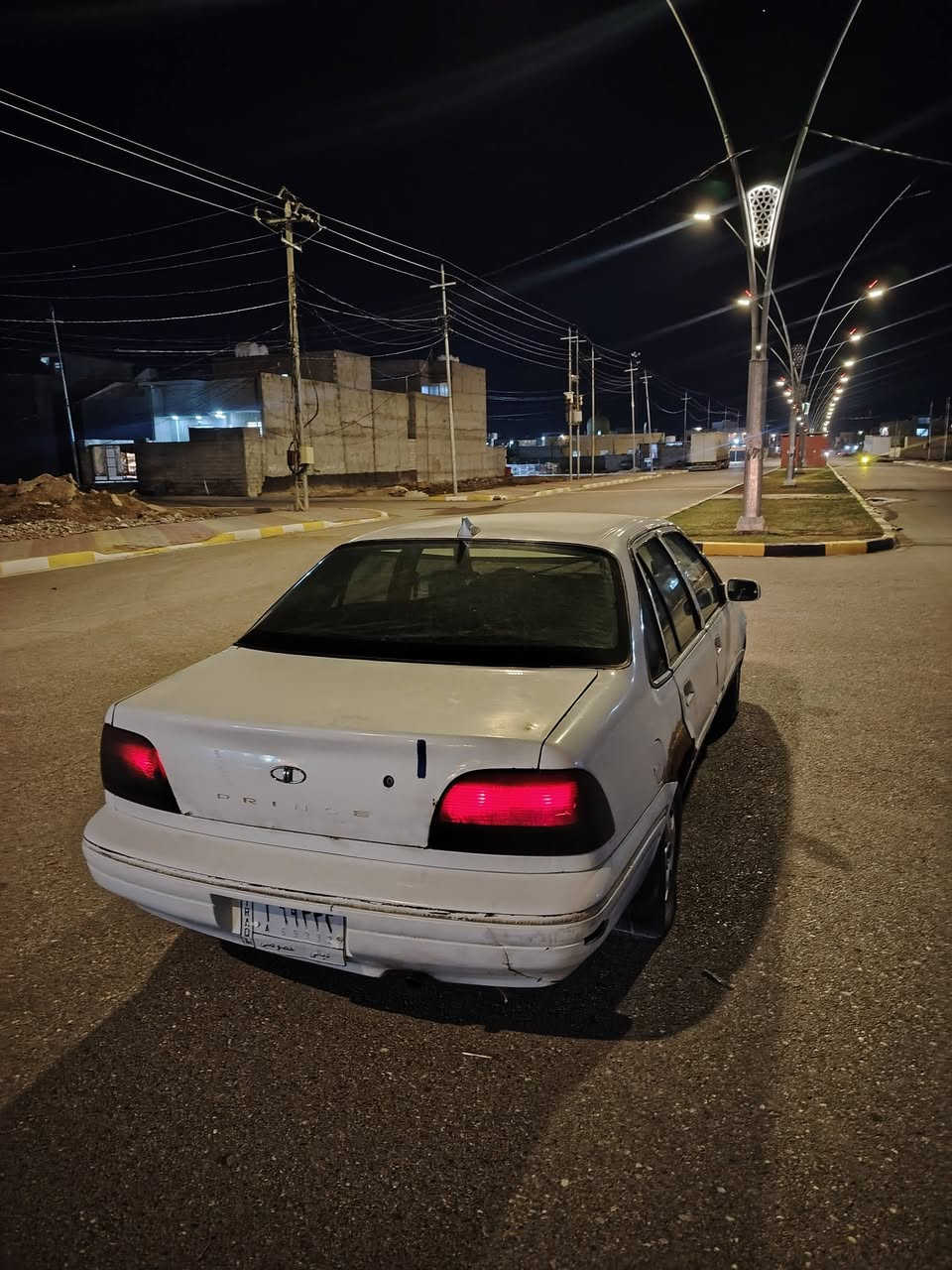 سلام عليكم سيارة برنس للبيع فراشة موديل 1996 سيارة بلادية ما مصبوغة كير اوتوماتيك محرك مفتوح المرغوب رقم ديالى معمرة دوس و ولهلالات و شواصي تعمير درجة أولى صدر خلفي بجيس تايرات زينة  كهربائيات عالي ناصي ماصدات و سكنات جدد سعر ٢٥ وبيها مجال بسيط مكاني ديالى بلدروز رقمي *********** متواجد واتساب
