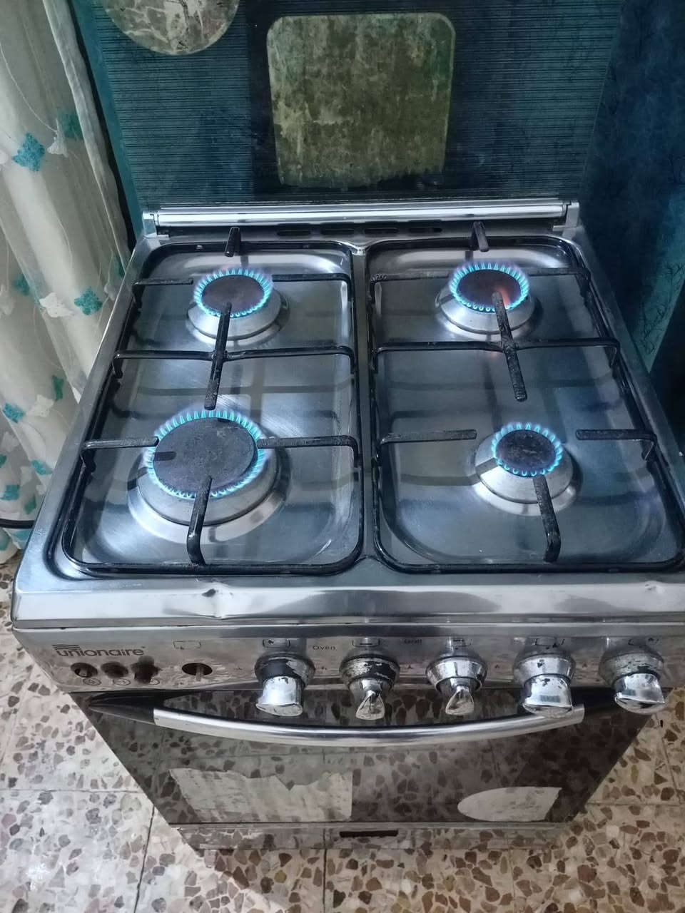 طباخ مصري نظافه تسعين بالميه سعره 150 وبي مجال للشراي
*********** الشراي يتصل على هذا الرقم وموجود واتس اب
