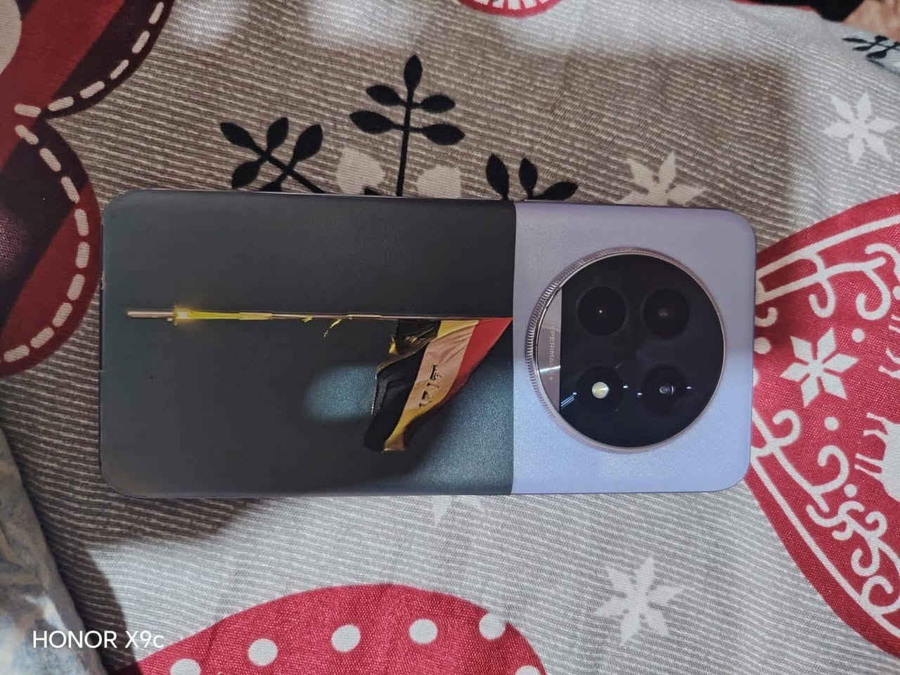 اعادة النشر بسبب الوعود الكاذبة وولد الحلال 
سلام عليكم. جهاز realme 13 Pro 5G. جهاز مكفول من اي عيب فقط الضهر بي فطور ومغلفة نص   #للبيع_او_مراوس_ب_جهاز_ثاني. ذاكرة 512  والرام 12+12. ويا الكرتونة.فقط  ويا  تلث كفرات واحد منهن ماركه نادي سانتوس البرازيلي


**إذا كنت صاحب هذا الإعلان وتريد حذفه لأي سبب، رجاءا أرسل رسالة إلى الدعم الفني**