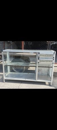 جام خانة للبيع متر ونص شغل ثقيل مابيها كسر المكان موصل باب جديد 077741...