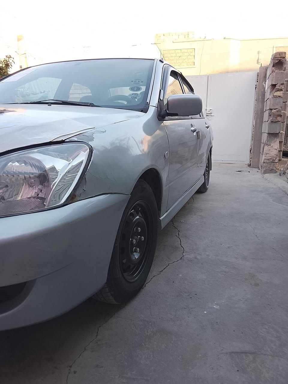 سلام عليكم للبيع
لانسر 2005
محرك 2000 كير اوتوماتيك 
مصبوغة حزام  
مكاني بغداد الدورة 
***********
السعر 60 وبيها مجال بسيط
