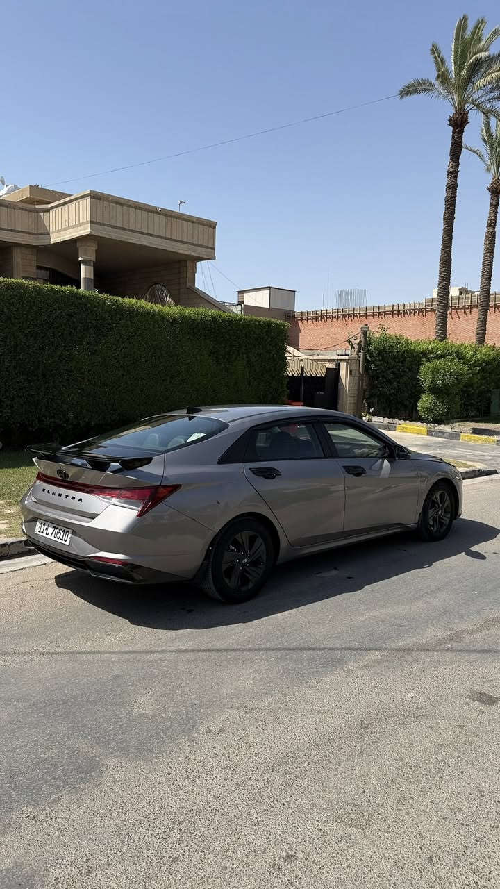 لسلام عليكم
للبيع النترا 2023 SEL
حادث خفيف چاملغ خلفي عكس السائق بارد فقط اير باگ ستيرن فقط 
المواصفات 

محرك 2000 دوش
بصمه تشتغيل+ابواب
تشغيل عن بعد صندوق بصمه
صندوق ذكي يفتح عند الاقتراب 
عداد كيلو متر الكتروني ديجيتال 
هاند بريك بصمه
Auto Hold
كشنات تدفئه 
شحن تلفون لاسلكي
لايت Led نهاري 4 عدسات
Android Auto تدعم نظام /Wi_Fi/ Gps- شاشة لمس نفكيشن
+Car play
رادار خلفي
رادار امامي
تحديد مسار+توقف ذاتي
فول تحكم ستيرن
كروز مثبت سرعه
ثلاث وضعيات قيادة
Sport-Normal-Smart
Usp منافذ
نظام ABS/مانع انزلاق
شاشه ظبط بل دشبول
حساس اطارات
السياره جاهزه وجديده جداً

اضائه LED داخلي 
السعر 160
الرقم : ***********
