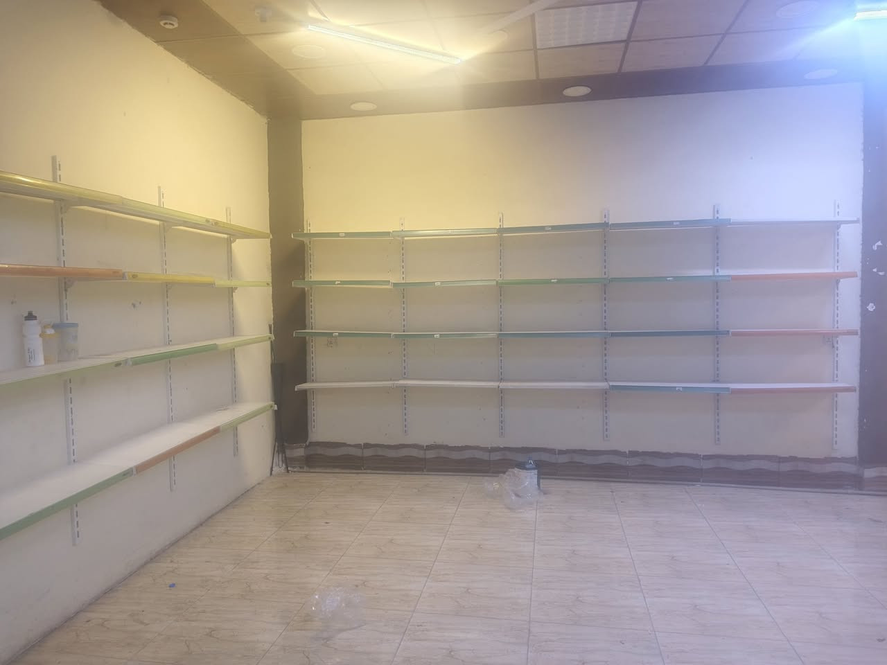 رفوف قياس ٨امتار الشراي يتصل او يجي خاص ***********
