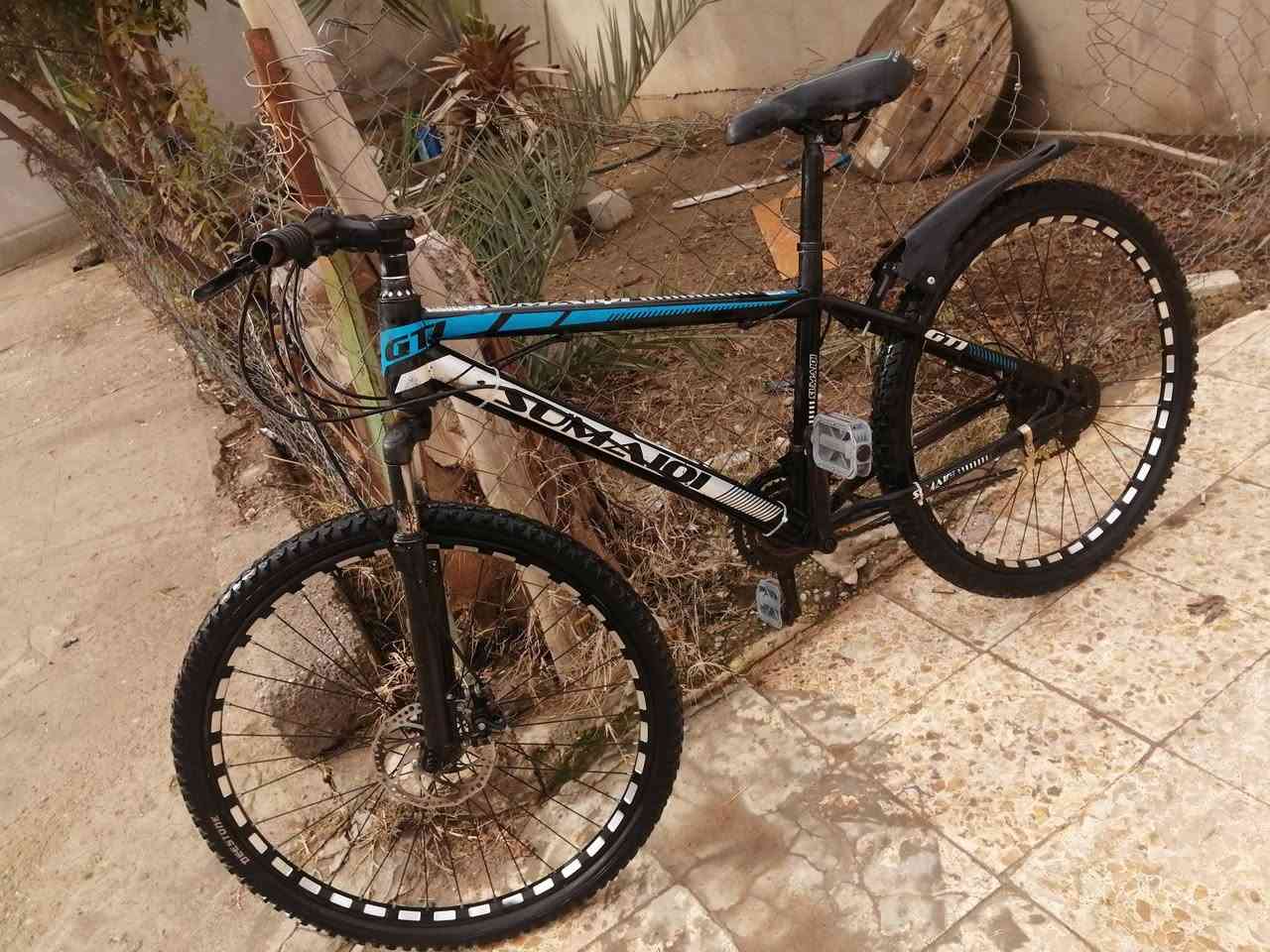 سلام عليكم بايسكل جبلي للبيع اسطابات شغال طخم تايات جديد كلشي جديد مكان حي السماح سعر 40 وبي مجال الطيبين


**إذا كنت صاحب هذا الإعلان وتريد حذفه لأي سبب، رجاءا أرسل رسالة إلى الدعم الفني**