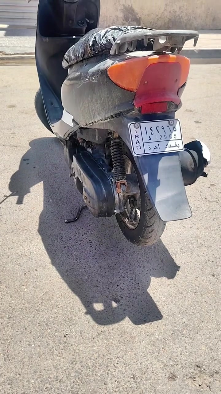 السلام علیکم دراجه للبيع ٦٠ عصفوريه دراجه نضيفه تشتغل سلف وهندر بي وكت اي نقص ما بيها اشاير شغاله لايت بك لايت عالي ناصي كلشي شغال دبلات جدد تايرات زوج جدد دراجه كله بلاديه مكينه خرسه ماتنسمع السعر ٢٥٠ وبيها مجال العنوان بغداد حي العامل الاتصال على الرقم ***********
