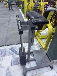 سواعد • قفل • ديكور