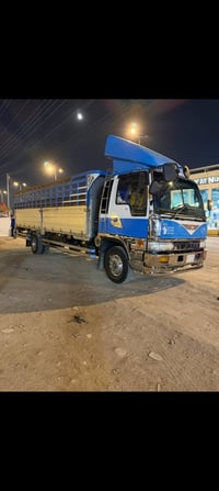 هينو • ستة وربع • مكينة ٨٠