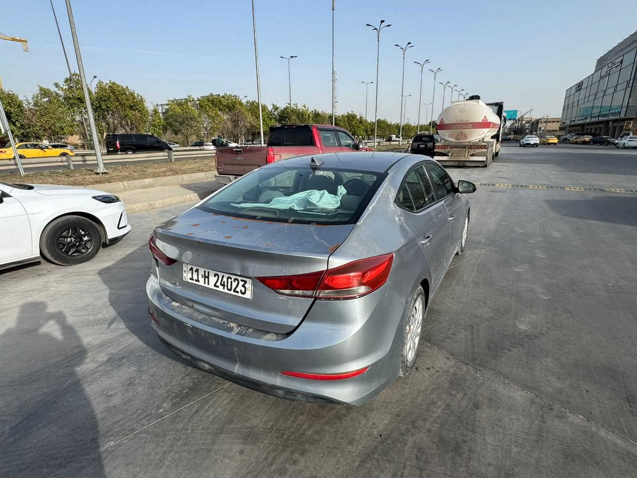 السلام عليكم
النترا 2017 للبيع رقم بغداد الدولي الجديد تحويل ثاني يوم باسمي ماشية 119 ميل محرك 
دوش ٢٠٠٠ 
حادثها كما موضح في الصور
مكان السيارة بغداد زيونه
رقمي ***********
