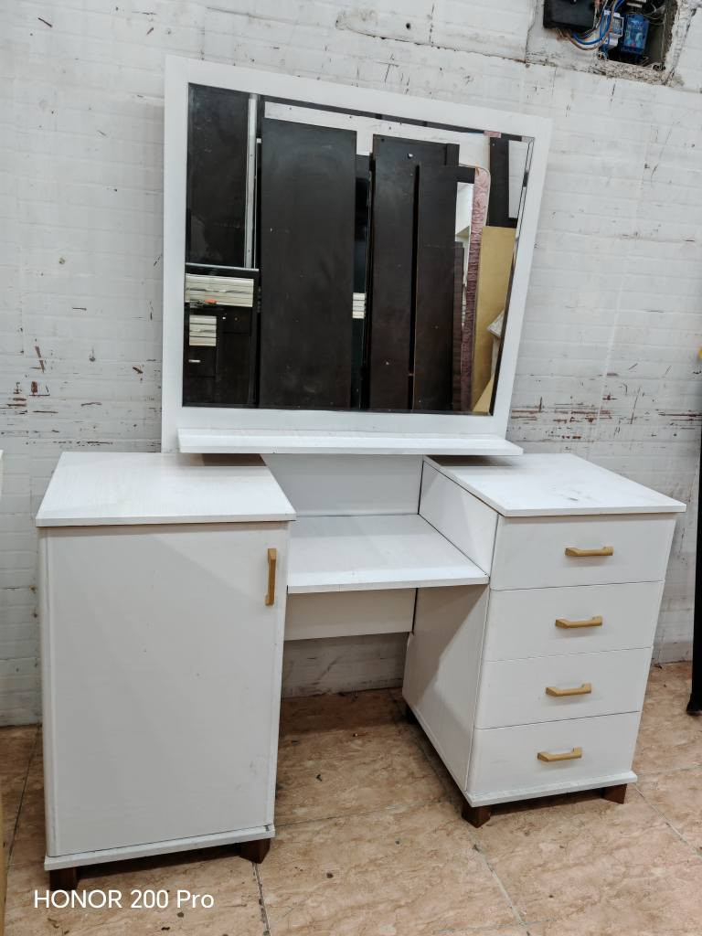 مێزتەوالێد تەنها 50هەزار 
کامل لەزگەی ئەڵمانی کراوە زۆر پاک و جوانە
لەبەر بێ شوێنی ئاوا ئەیفرۆشم
ناونیشان سلێمانی کانی سپیکە خوارمزگەوتی تەبایی بەرامبەر مارکێتی کەوێ
*********** السليمانية, العراق
