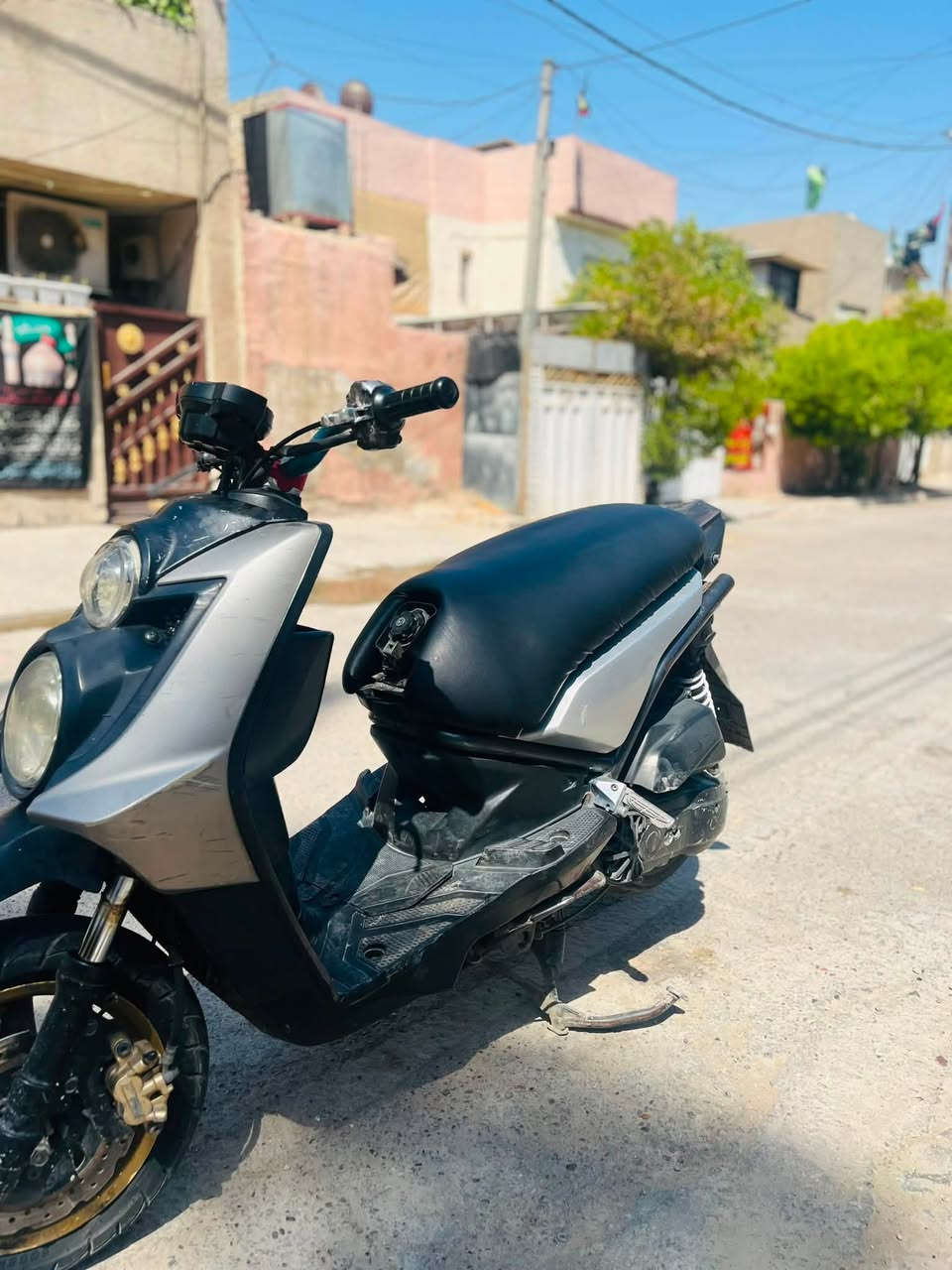السلام عليكم سكنس جبلي. محرك مبدل بس ولف أستيل اصلي الدراجة كلهة بلادية السعر 850 للتواصل ***********
