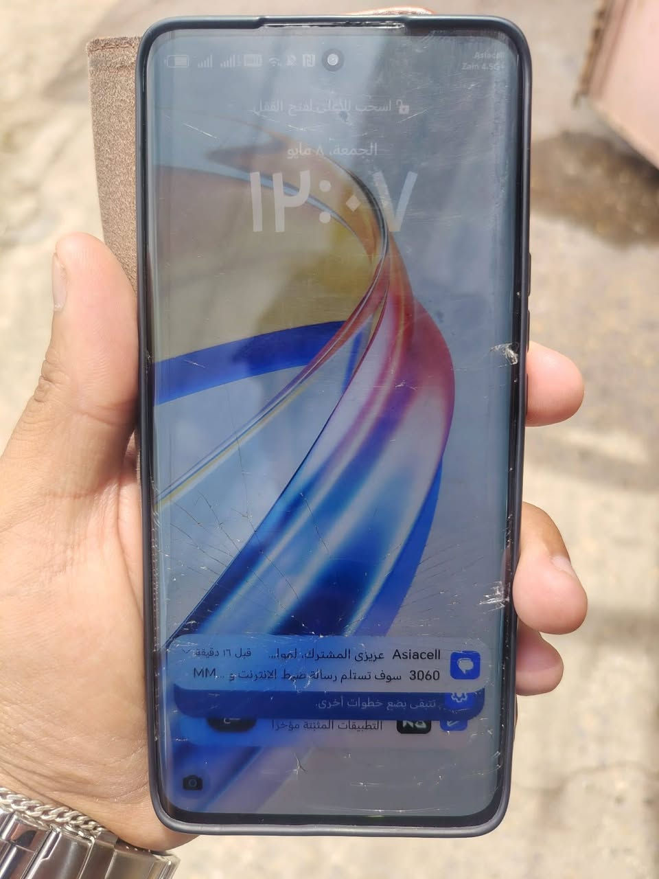 هونر X9b ذاكره256 رام 12+12 
فطور بشاشه مائثر بالمس 
السعر 150 
اتصال ***********
