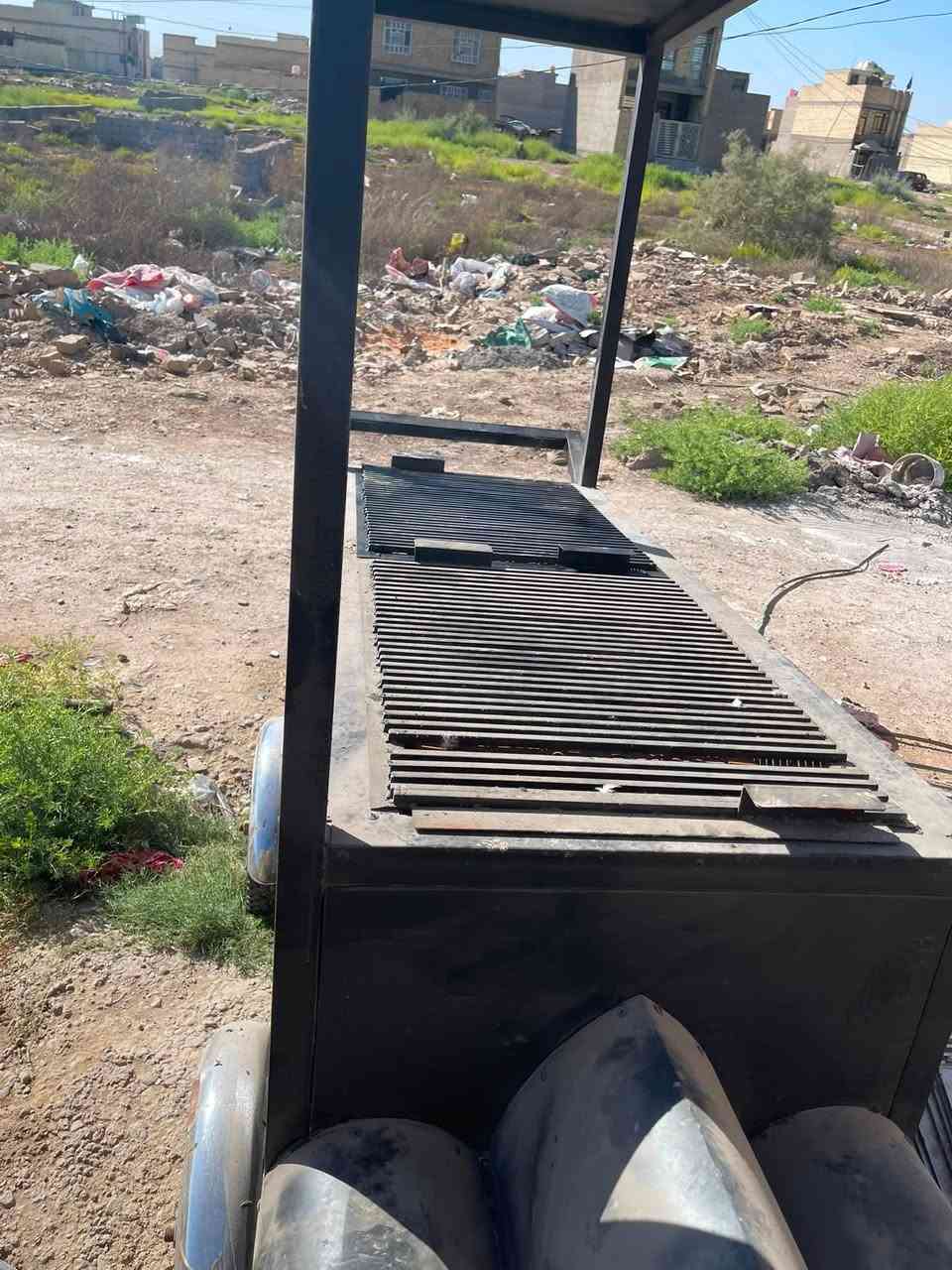 السلام عليكم شوايه بركر تريدهه ع الفحم تريدهه ع الغاز بكيفك مستعمله سبوعين فقط نريد نبيعهه ب مليون وبيهه مجال مكاني التراث مال معالف بغداد اتصل ع لرقم ***********
