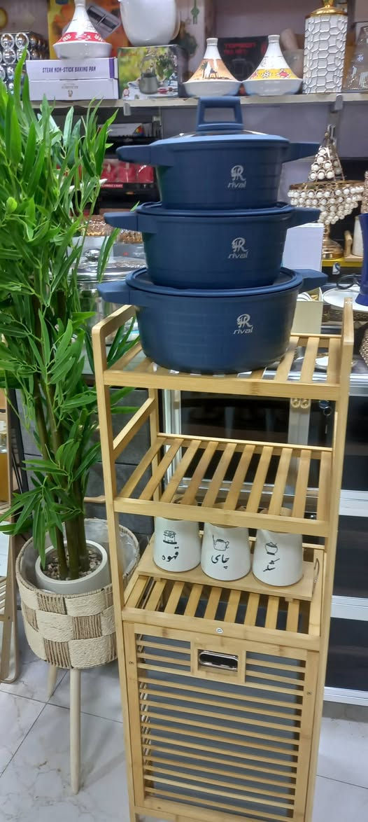 صباح الخير أصدقائي ومتابعين واهلا وسهلا بكم في معرضكم معرض انوار الزهراء مسيب شارع البلديه مجاور ازياء جمانه هناك خدمه توصيل واتساب للحجز والاستفسار مراسلة ***********
