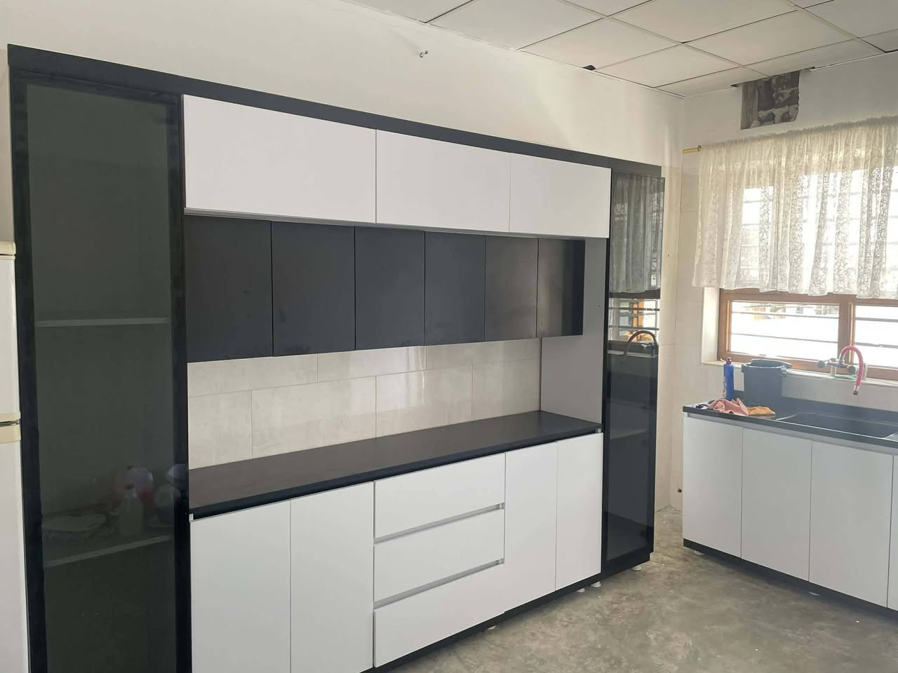 ئەم کەوانتەرەبۆ فرۆشتن دەستکردە و هیچ عەیبێکی نیە و زەمانە💯💯 ، تەنیا مانگێکە کڕاوە و قیاسی 3مەترە و سنگەکەشی 2مەترە ، 750هەزاری پێدراوە بە 550ئەیفرۆشن شوێن عەربەت ، هەر کەسێک ویستی چات بکات بۆ تایبەت📌💬.


**إذا كنت صاحب هذا الإعلان وتريد حذفه لأي سبب، رجاءا أرسل رسالة إلى الدعم الفني**