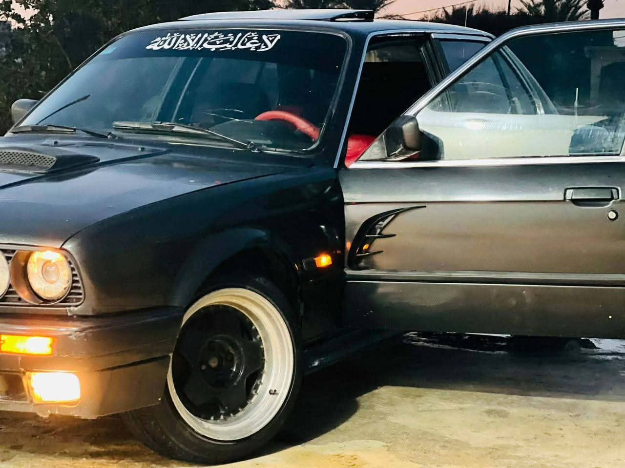 السلام عليكم ورحمه الله وبركاته 
ادمن تعرف مكانك وين 👈♥️
BMW
1992
زعره 
صبغ عام بدون ضربه 
محرك 2500 بلادي
گير عادي 6 نمر
گير و محرك بشررررط
رقم ديالى الجديد
سنويه لحد 2030
شرط التحويل
السعر 39 وبي مجال بسيط للشراي الجاد
مكانه ديالى
الخاص مفتوح
للاستفسار ***********
