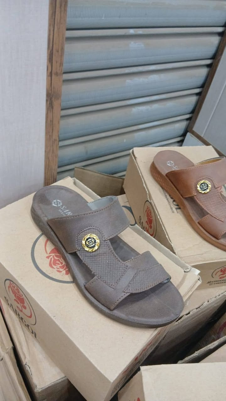 السعر ب٨ الف الزوج ب١٥ الف توصيل داخل بلد مجاني
القياسات من ٤٠ الى ٤٥


**إذا كنت صاحب هذا الإعلان وتريد حذفه لأي سبب، رجاءا أرسل رسالة إلى الدعم الفني**