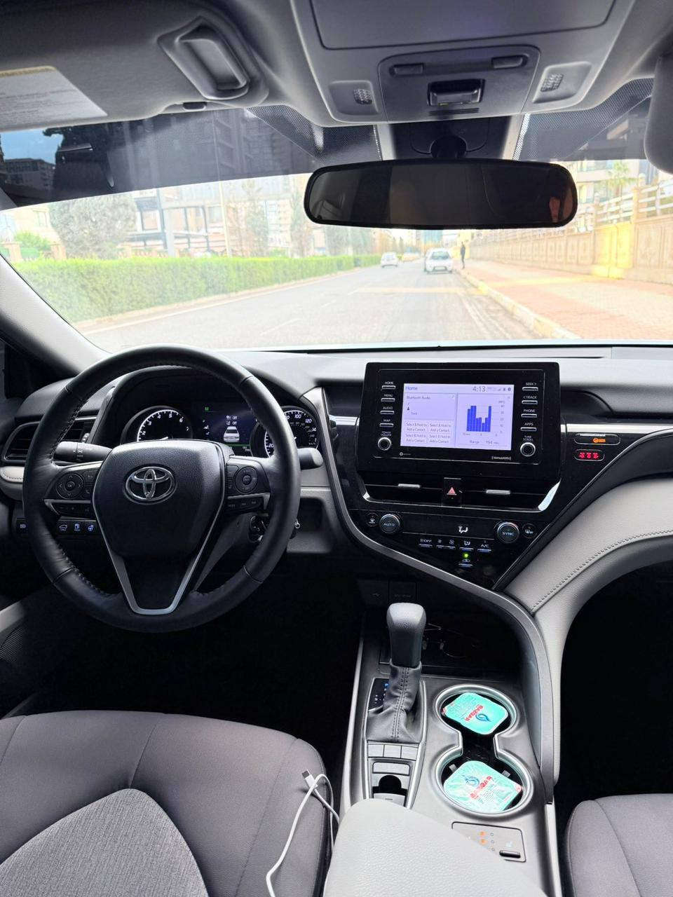 موديل 2024 كامري للبيع بسعر 188$ ثلاث قطع كلير امريكي فقط بدون دواخل بدون ارباگ سياره جديده يرهم مقدمه الباقي مده  يوجد جميع انواع السيارات بل قسط بل مده مقدما تبدا من 70$ ورقه وما فوق حسب نوع السياره ولموديل وسعر يعني اكو مقدمه 70 اكو مقدمه 100 اكو 80 حسب السياره الي تريدها وسعرها مكاني اربيل الاتصال على ***********
