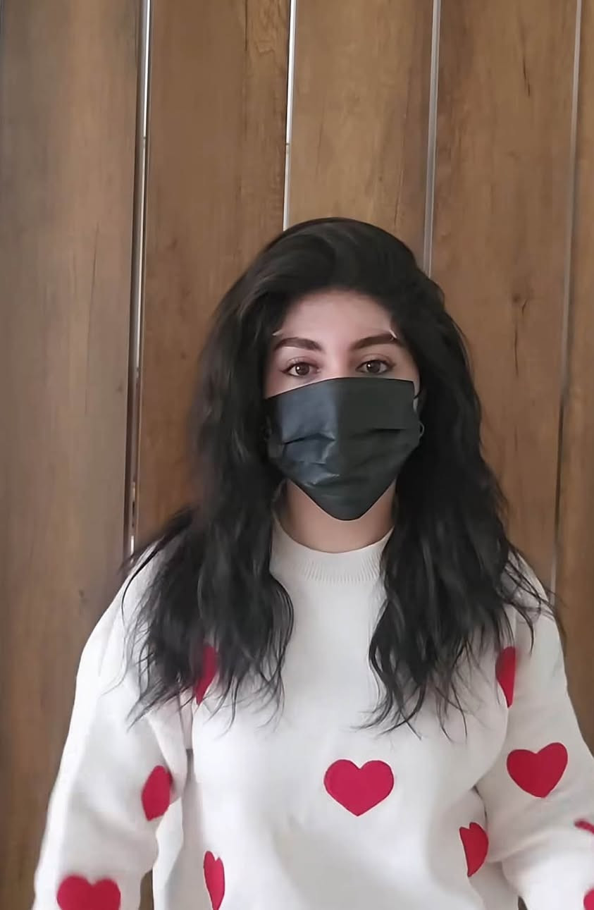 مرحبا بنات عندي هاي الباروكه اخذتها من هاي البنيه بسليمانيه وجبتها بس حق التجربه و بعدين ضميتها ابد ما لبستها 
طولها هذا كدامكم والشعر طبيعي ناعم امانه طبيعي كله و نصف شبكه 
رايده ابيعها الي تريدها تتواصل ويايه

ادمن الله يرضى عليج وافقي محتاجه ابيعها وماعندي مكانات ثانيه انشرها


**إذا كنت صاحب هذا الإعلان وتريد حذفه لأي سبب، رجاءا أرسل رسالة إلى الدعم الفني**