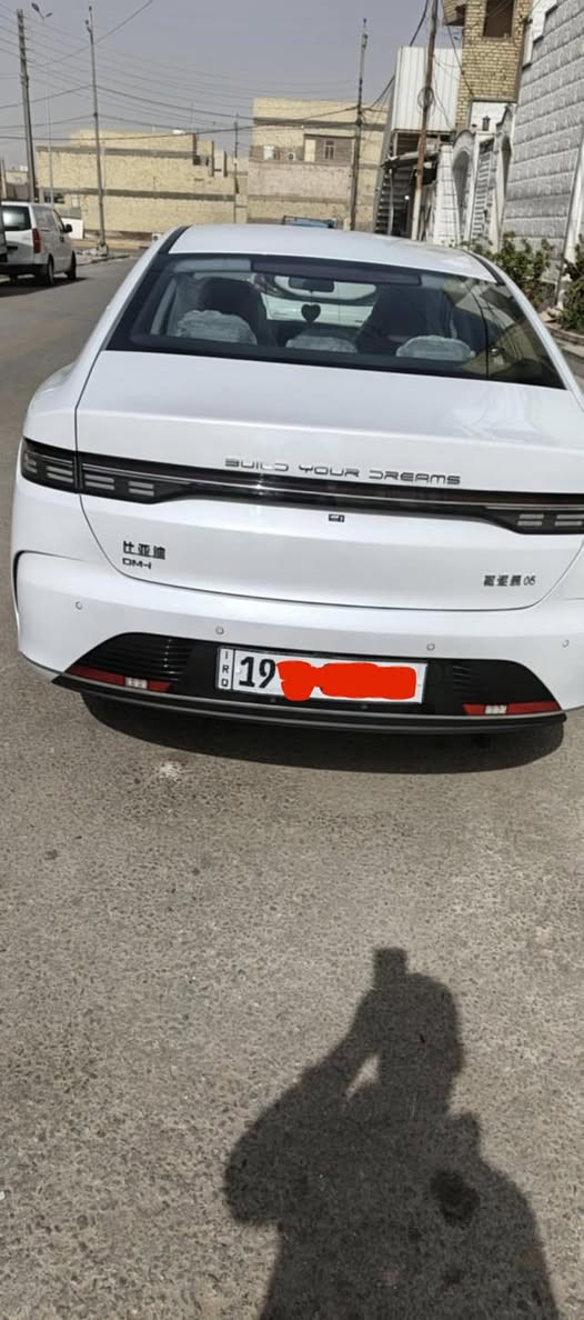 السلام عليكم بيوايدي دستروير 2025 أخت الزيرو ماشية 4000 السيارة مكفولة من الضربة والصبغ والتبديل والبارد كفالة عامة رقم كربلاء إنكليزي بأسمي مشروع وطني السيارة جديدة بمعنى الكلمة مواصفاتها 
1- تحكمات ستيرن جهتين 
2- كير ماوس 
3- تبريد لمس 
4- شاشة قلابه مع برامج 
5- ويل كب 16 كروم 
6- تبريد قطعتين
7- كشنات جلد رياضي 
8- بصمة وكارت  
وباقي المواصفات المعروفة مكان السيارة كربلاء للاستفسار الاتصال على الرقم *********** السعر 19 مليون وبيها مجال للشراي
