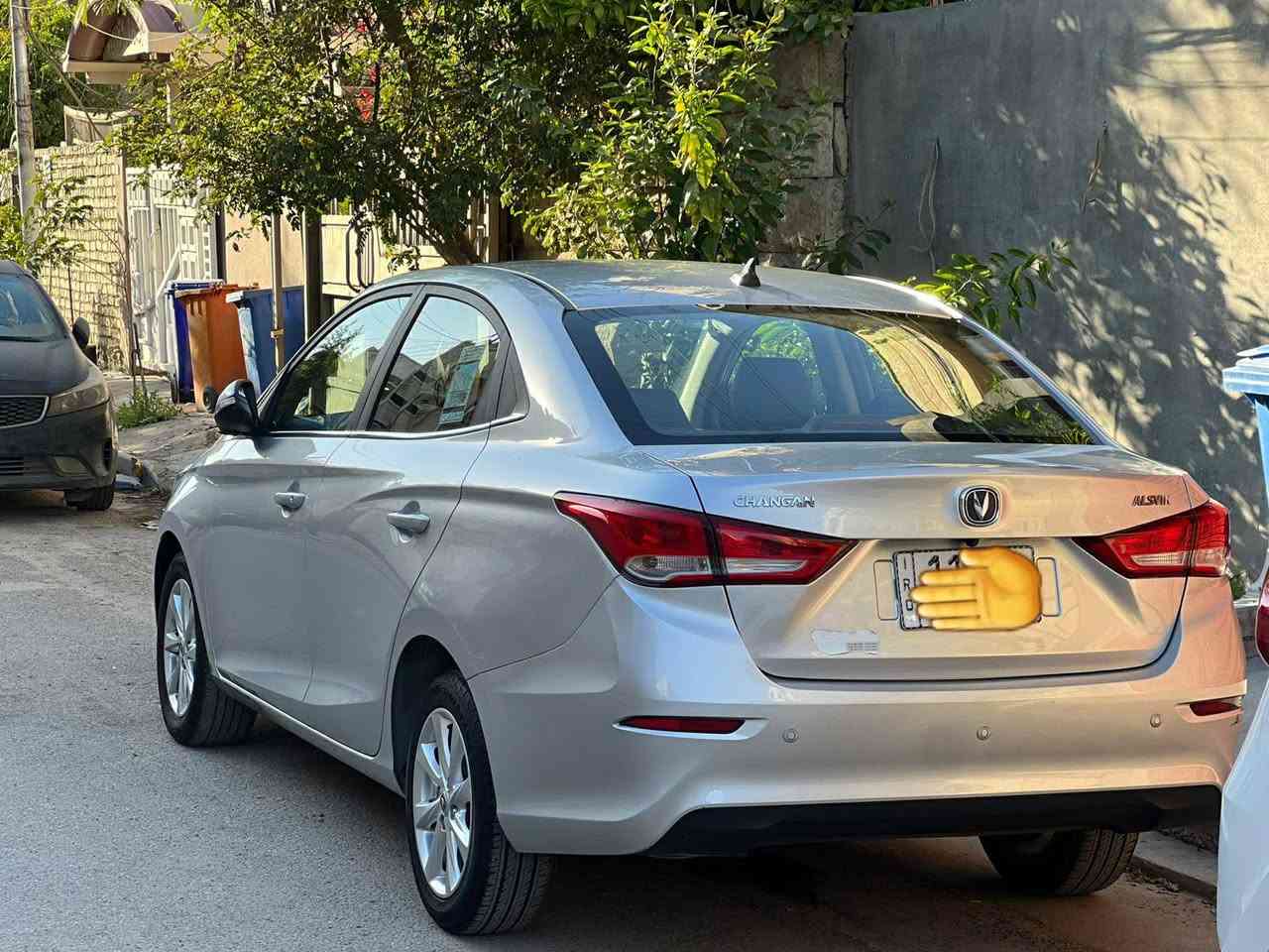 السلام عليكم
السياره للبيع
موديل2024
رقم بغداد بأسمي
السياره بدون صبغ وبدون حادث
فول مواصفات
السعر 95 ورقة 
رقم الهاتف[***********]
العنوان بغداد
